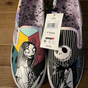 NWT Nightmare Before Christmas ladies size 8.5 slip on shoes Jack and Sally